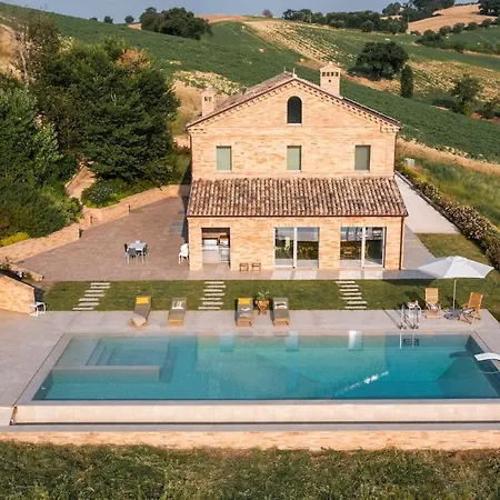 Luxury Private Spa, Jacuzzi, Infinity Pool * Bagnolo (Marche)